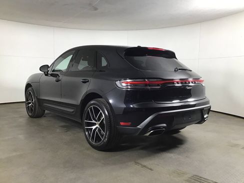 Certified 2026 Porsche Macan AWD/4WD image 3