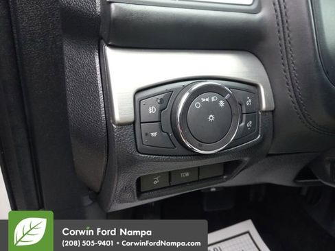 Used 2018 Ford Explorer Platinum image 13