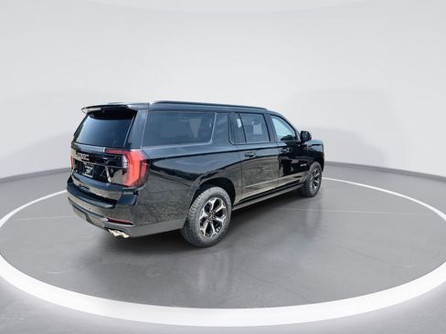 New 2026 GMC Yukon XL AT4 Ultimate w/ LPO, Floor Liner Package AWD/4WD image 8