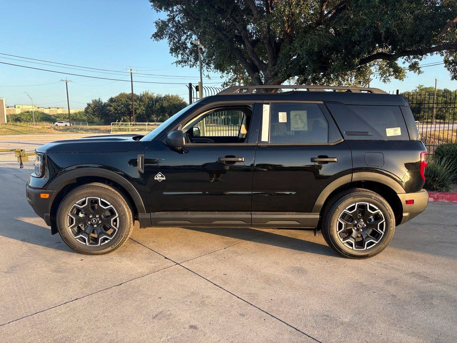 New 2026 Ford Bronco Sport Outer Banks w/ Outer Banks Tech Package+ AWD/4WD image 2