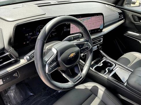 Certified 2024 Chevrolet Traverse LT image 14