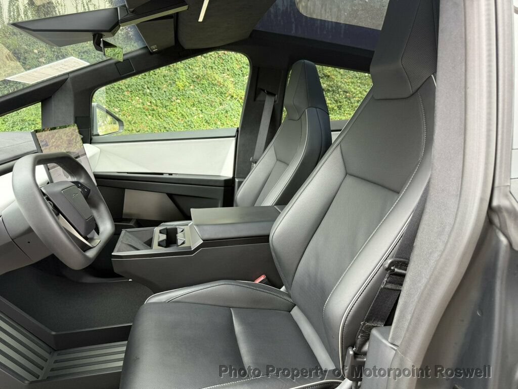 Used 2024 Tesla Cybertruck Cyberbeast AWD/4WD image 11
