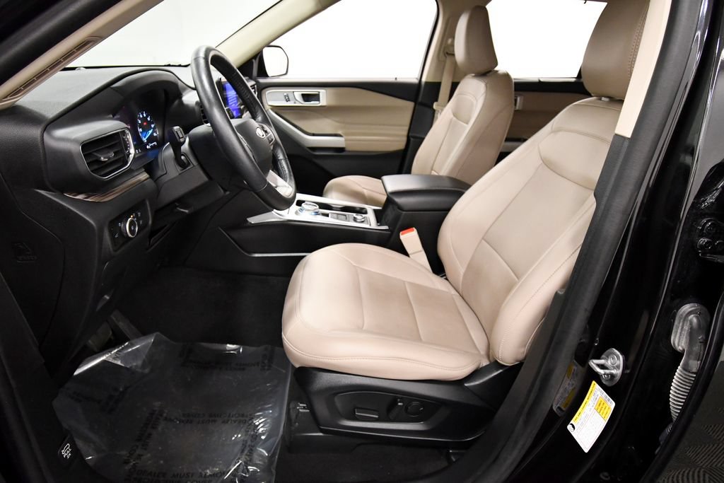Used 2024 Ford Explorer Limited AWD/4WD image 14