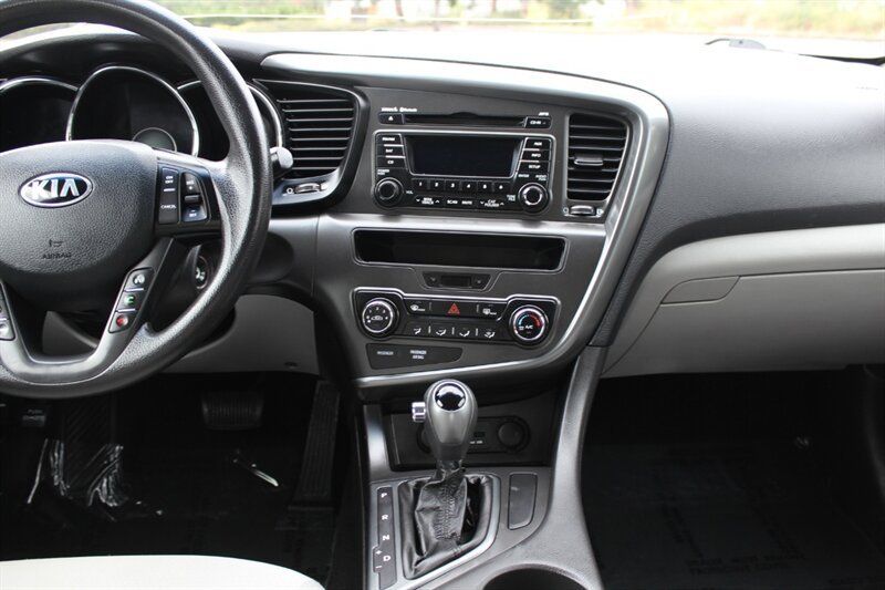 Used 2013 Kia Optima LX FWD image 14