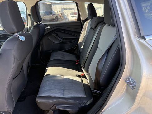 Used 2018 Ford Escape SE w/ SE Sync 3 Package image 12