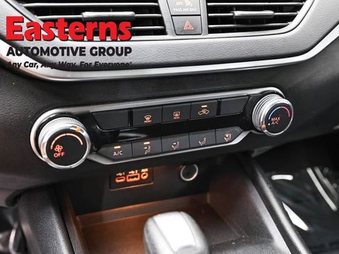 Used 2022 Nissan Altima 2.5 SV FWD image 20