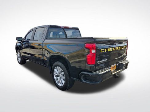 Used 2020 Chevrolet Silverado 1500 Custom w/ Custom Value Package image 8
