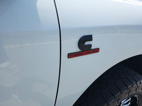 Used 2023 RAM 2500 Laramie w/ Night Edition AWD/4WD image 10