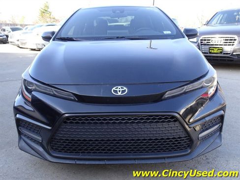 Used 2020 Toyota Corolla SE FWD image 2