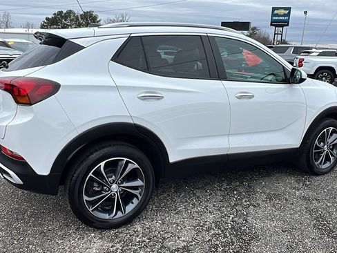 Certified 2023 Buick Encore GX Select image 5