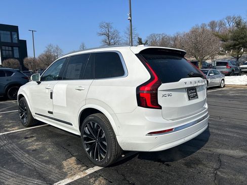 New 2026 Volvo XC90 B5 Plus w/ Protection Package Premier image 4