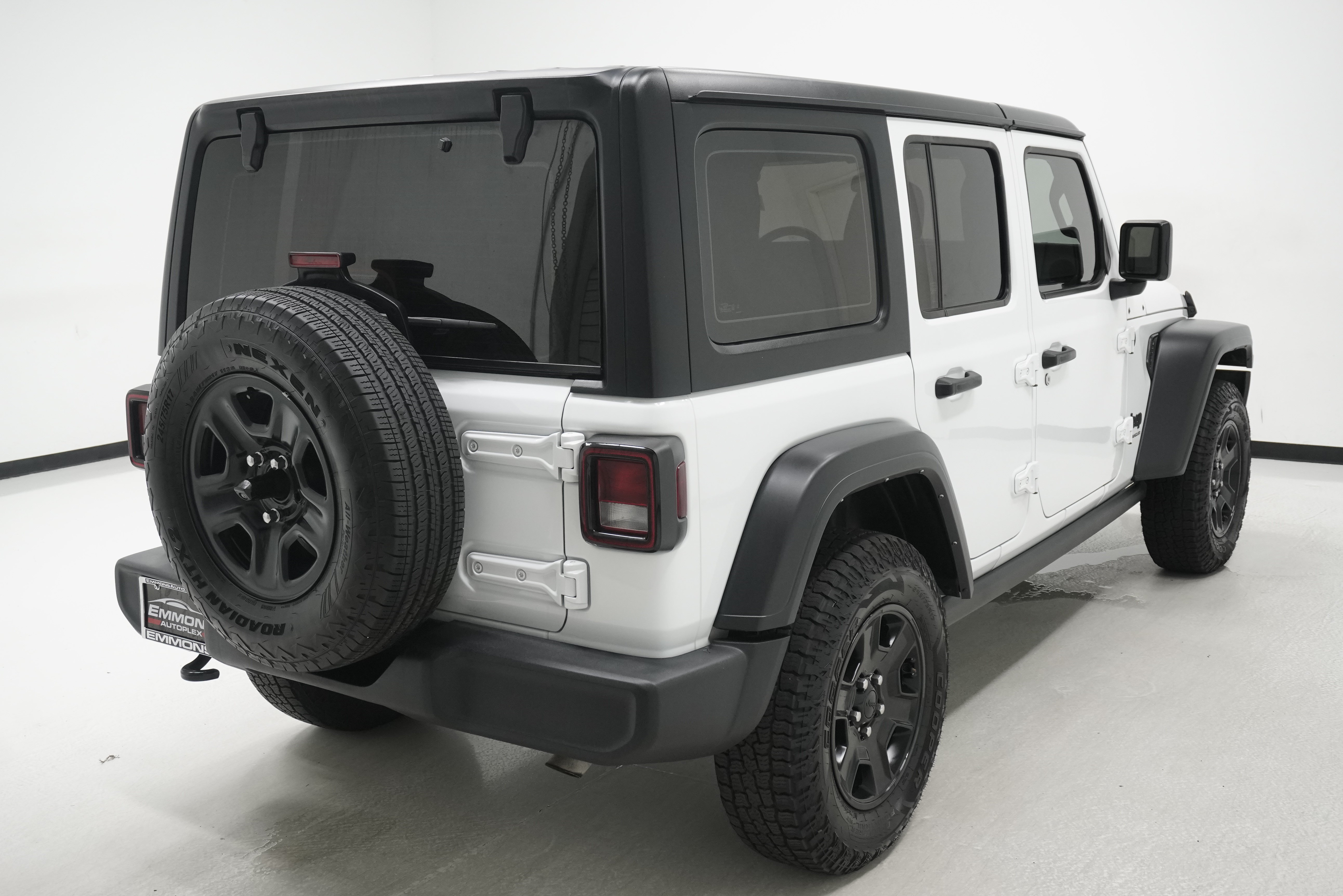 Used 2024 Jeep Wrangler Unlimited Sport AWD/4WD image 4
