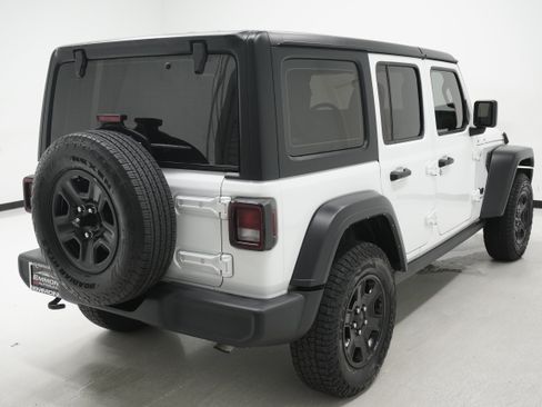 Used 2024 Jeep Wrangler Unlimited Sport AWD/4WD image 4