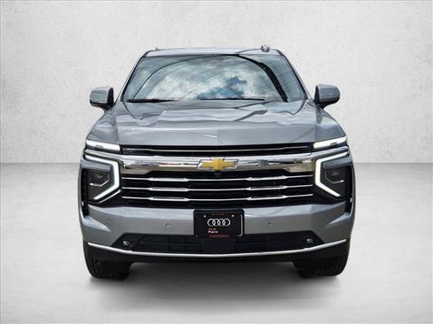 Used 2025 Chevrolet Tahoe LT w/ Comfort Package RWD image 2
