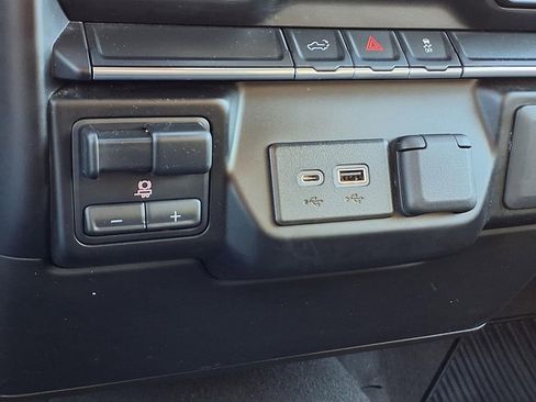 Used 2022 GMC Sierra 2500 SLE w/ SLE Value Package; image 11