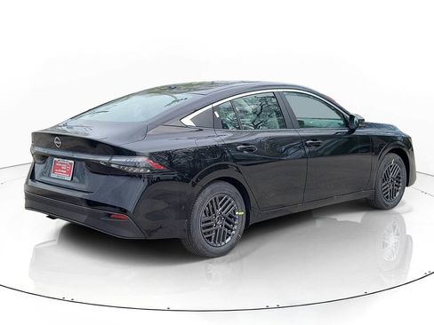 New 2026 Nissan Sentra SV w/ SV Convenience Package FWD image 4