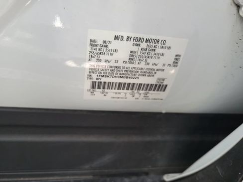 Used 2021 Ford Explorer XLT RWD image 27