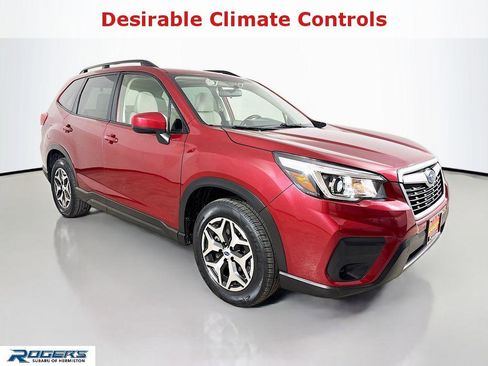 Used 2020 Subaru Forester Premium image 1