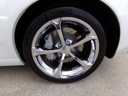 Used 2013 Chevrolet Corvette Grand Sport w/ 3LT Preferred Equipment Group RWD image 10