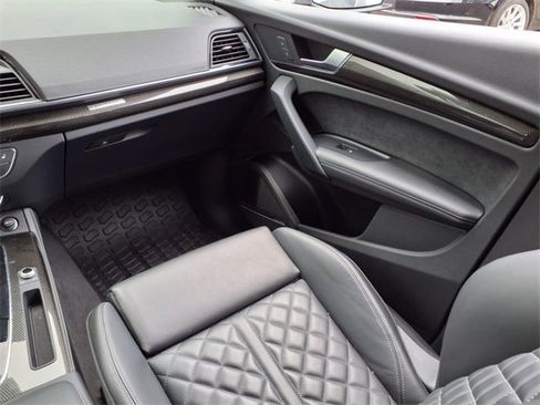 Used 2023 Audi SQ5 Premium Plus w/ Premium Plus Package image 18