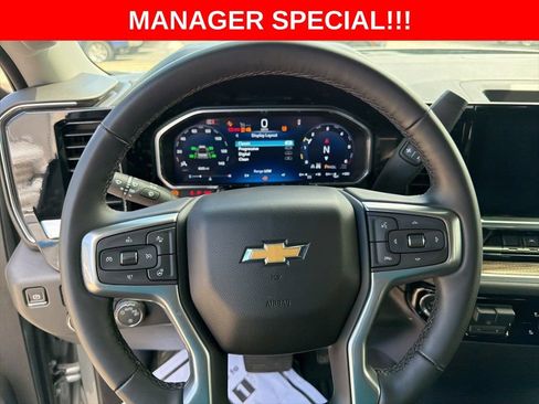 Used 2026 Chevrolet Silverado 1500 LT AWD/4WD image 24