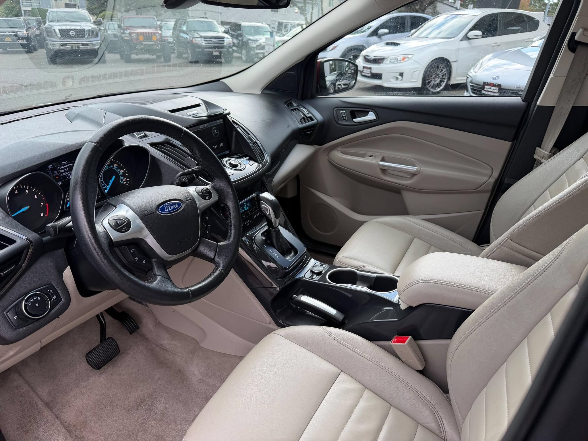Used 2014 Ford Escape Titanium AWD/4WD image 6