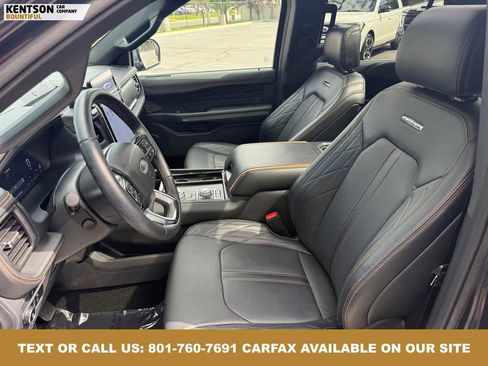 Used 2024 Ford Expedition Platinum image 34