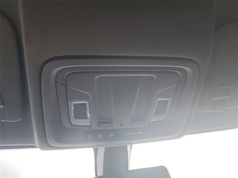 Used 2021 GMC Sierra 1500 Elevation image 21