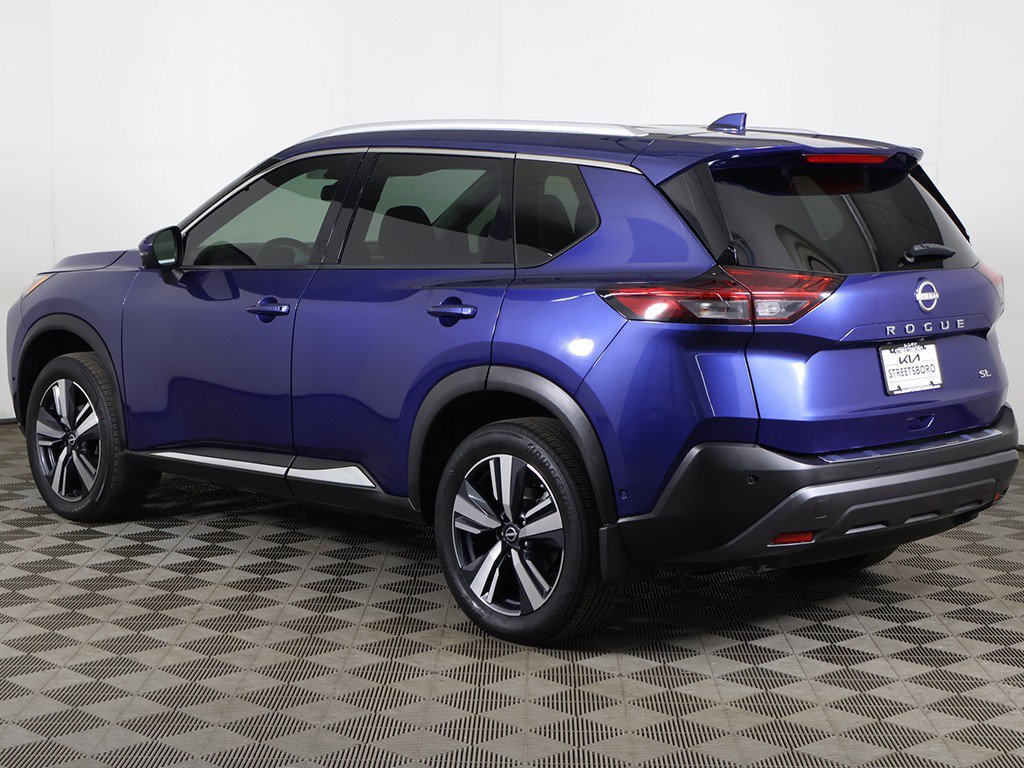 Used 2023 Nissan Rogue SL w/ SL Premium Package FWD image 11