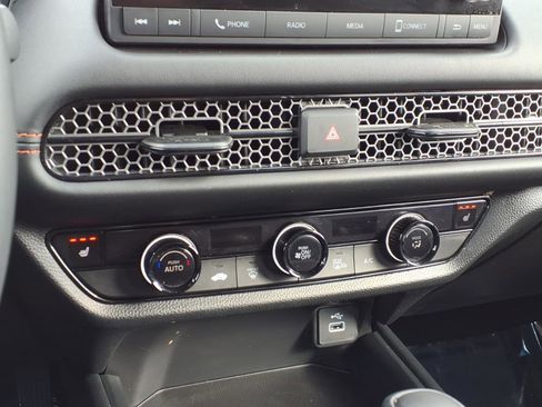 Certified 2024 Honda HR-V Sport image 19