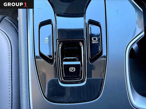 Used 2025 Lexus RZ 300e image 32