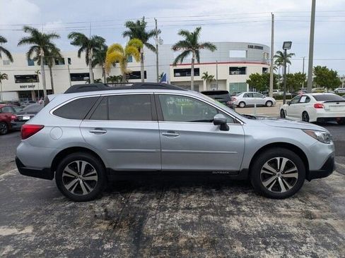 Used 2019 Subaru Outback 2.5i Limited image 6