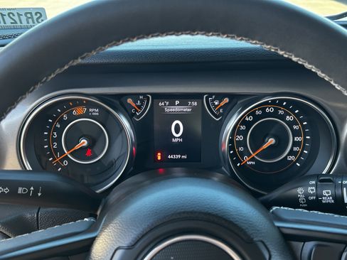 Certified 2023 Jeep Wrangler Freedom Edition image 28