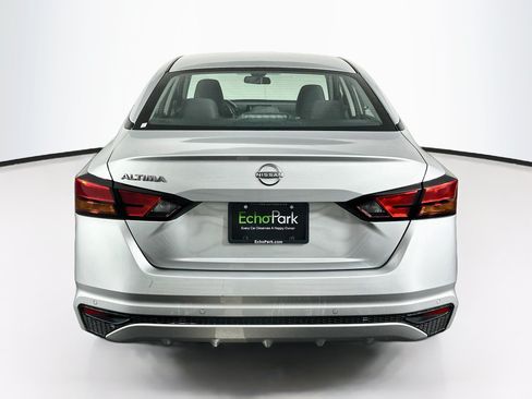 Used 2023 Nissan Altima 2.5 S FWD image 7