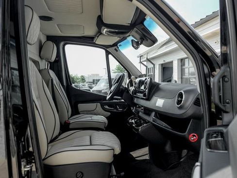 New 2024 Mercedes-Benz Sprinter 3500 image 27