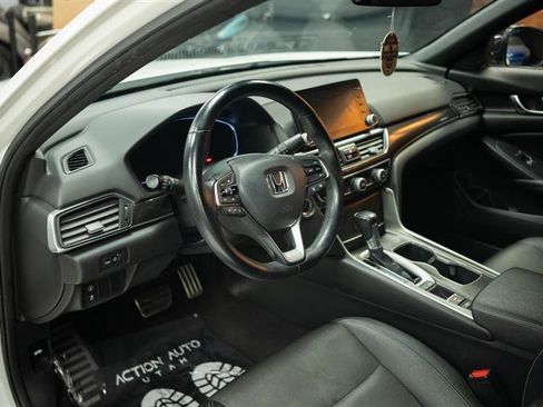 Used 2019 Honda Accord Sport image 9