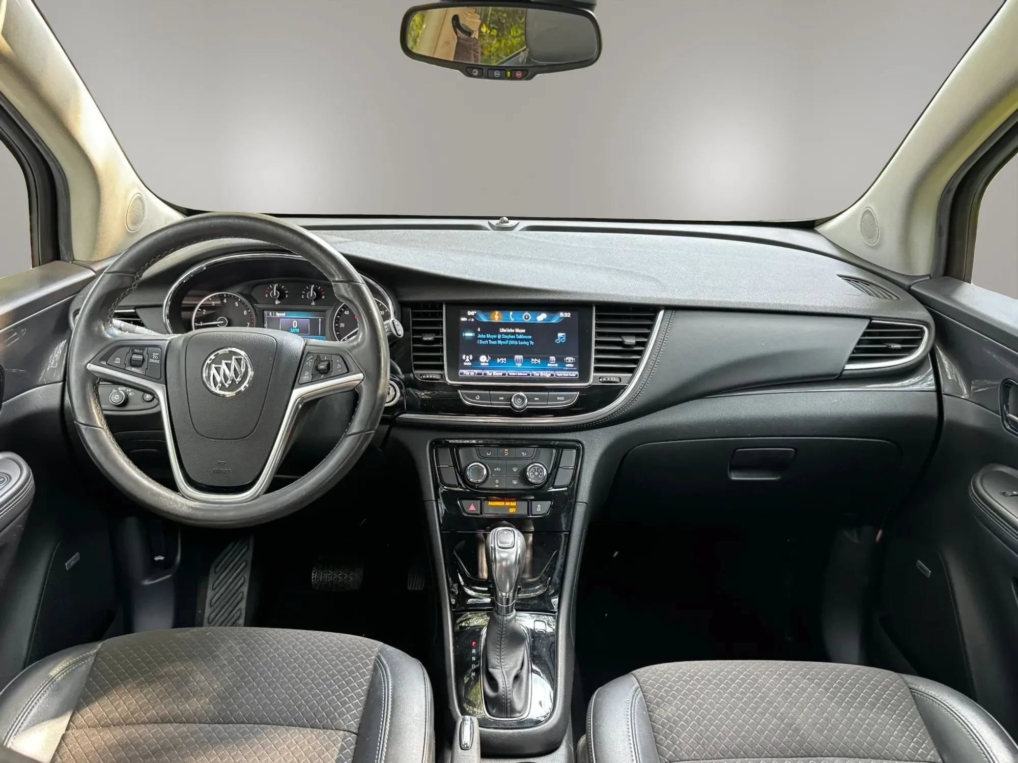 Used 2019 Buick Encore Sport Touring FWD image 19
