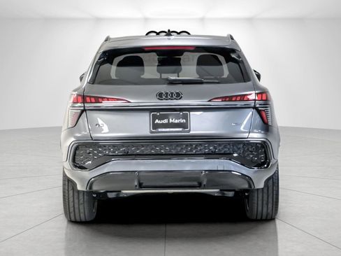 New 2026 Audi Q3 quattro 2.0T image 4