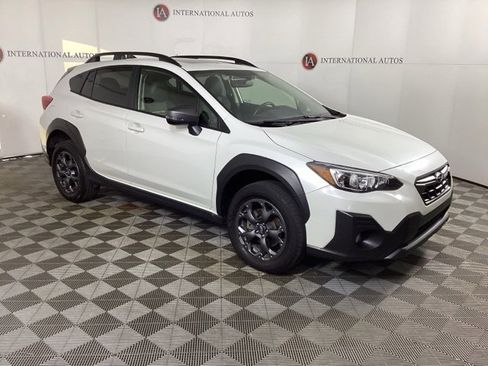 Used 2022 Subaru Crosstrek 2.5i Sport w/ Moonroof Package image 3