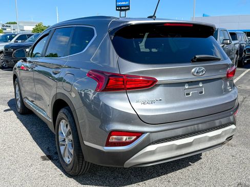 Used 2019 Hyundai Santa Fe SE AWD/4WD image 5