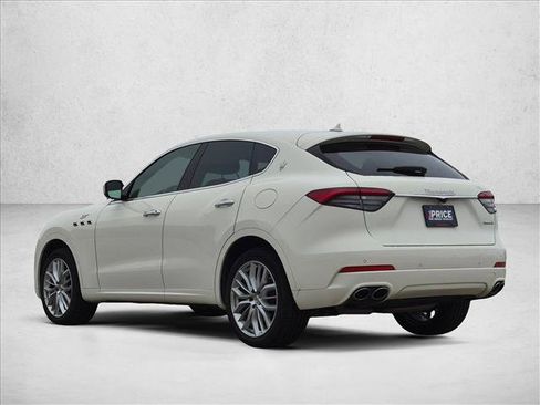 Used 2022 Maserati Levante GT AWD/4WD image 8