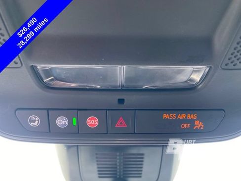 Used 2025 Chevrolet Equinox LT AWD/4WD image 32