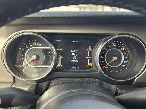 Used 2021 Jeep Gladiator Sport AWD/4WD image 36