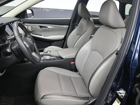 Used 2025 INFINITI QX50 Luxe AWD/4WD image 9