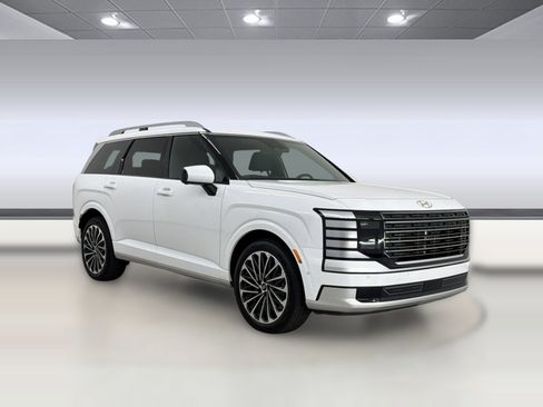 Used 2026 Hyundai Palisade Calligraphy FWD image 7