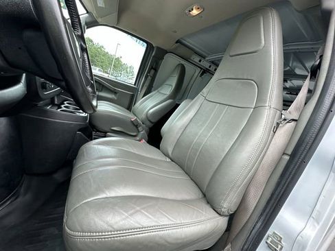 Certified 2023 Chevrolet Express 2500 w/ Driver Convenience Package image 17