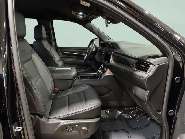 Used 2024 GMC Yukon Denali AWD/4WD image 30