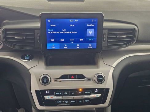 Used 2020 Ford Explorer XLT RWD image 28