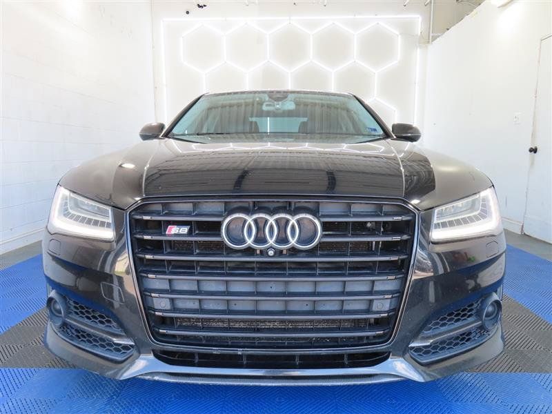 Used 2017 Audi S8 Plus AWD/4WD image 4