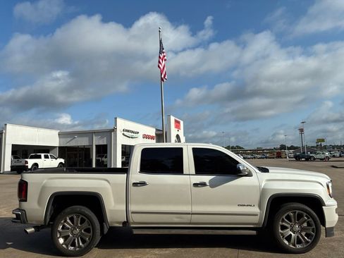 Used 2016 GMC Sierra 1500 Denali w/ Denali Ultimate Package AWD/4WD image 6